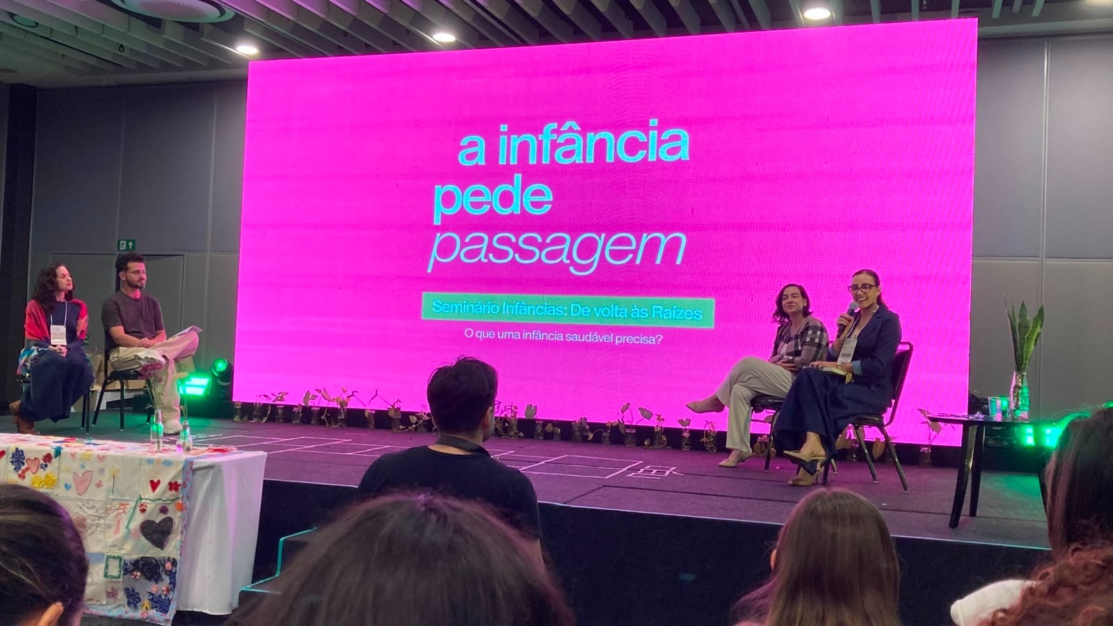 Servidoras da Educação participam de seminário sobre a primeira infância em Uberlândia